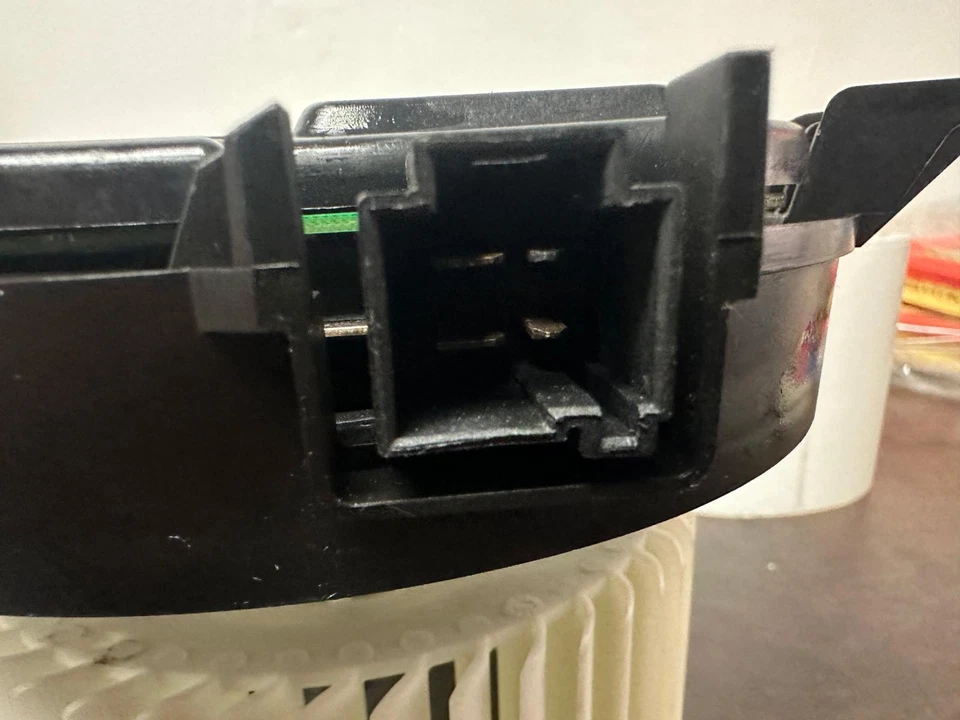 New OEM Alfa Romeo HVAC Blower Motor 2018-2021 Alfa Romeo Stelvio MR116360-6260 — 第 3/3 张图片