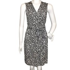 DIANE VON FURSTENBERG Wrap Dress, 8, New Yatzi Short, Spotted Floral Cat, Grey