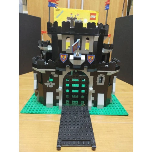 LEGO Black Monarch's Castle Black Knights #6085 Instructions included No Box