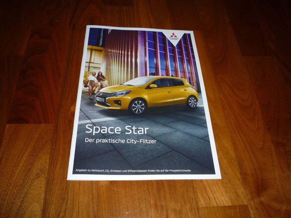 Mitsubishi Space Star Prospekt Brochure Depliant 05/2022 - Bild 1 von 1
