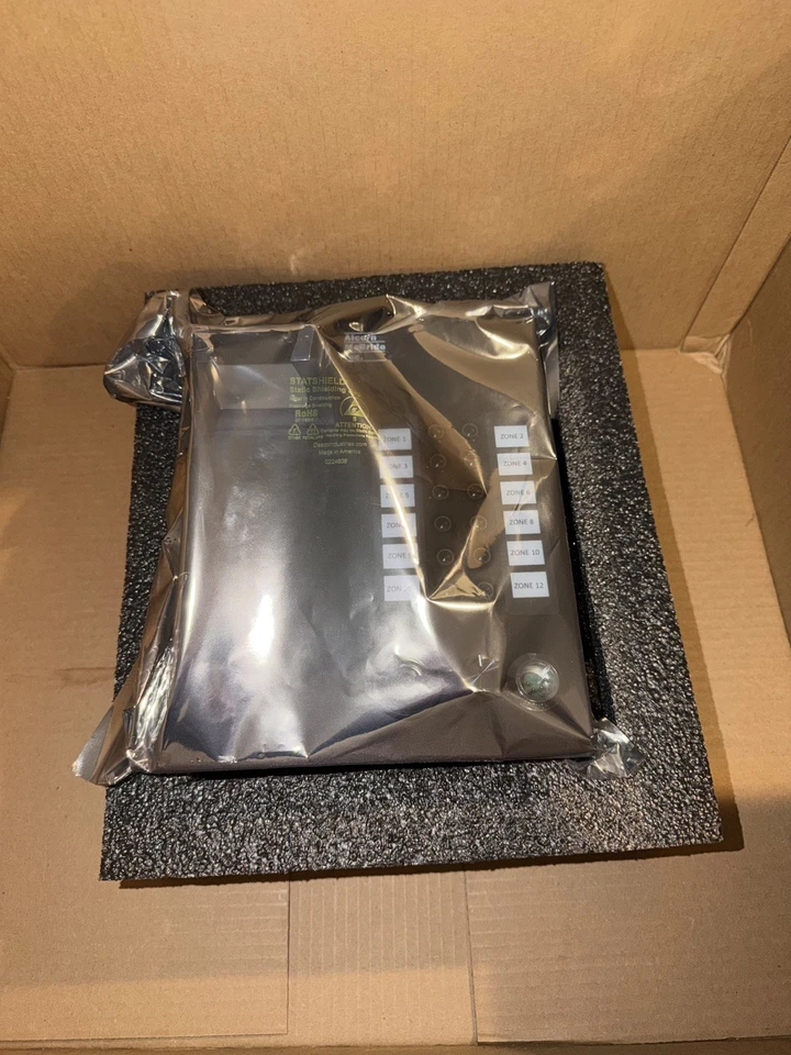 Estação de intercomunicação inteligente Alcorn McBride V-Com VC12X 12 zonas - Imagem 4 de 4