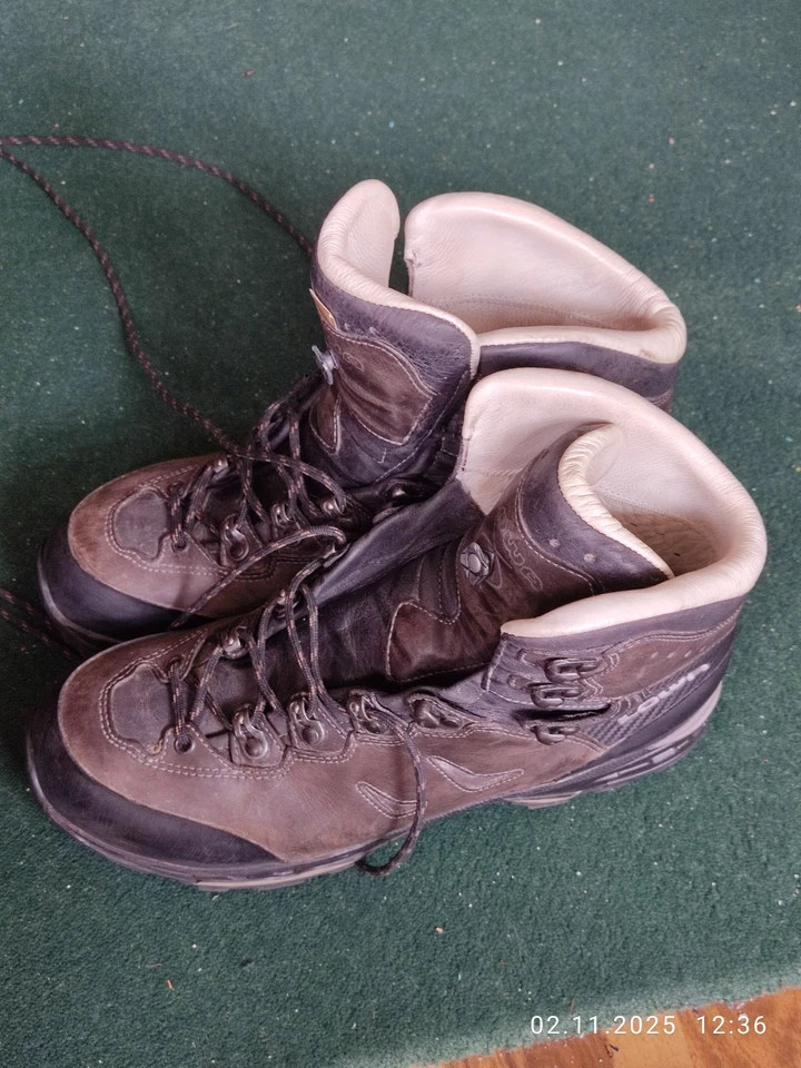 Lowa CAMINO LL Wanderschuhe, Größe 43
