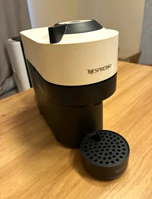 Nespresso Vertuo Next Capsule Coffee Machine 19 Bar 1500W 30 Sec Black