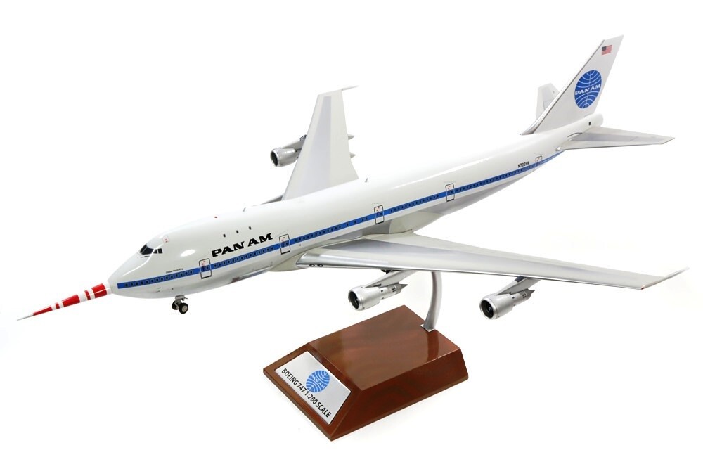 B747-100 PAN AM N732PA CLIPPER STORM KING PROBE, INFLIGHT200 B747-100 PAN AM N732PA CLIPPER STORM KING PROBE, INFLIGHT200