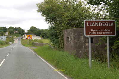 Photo 12x8 FW3 type 24 pillbox at Llandegla Pen-y-stryt According to the D c2010