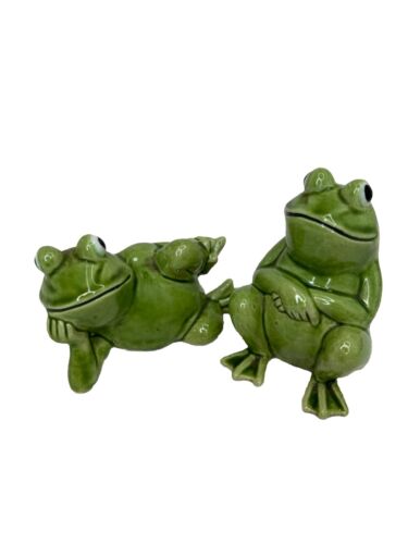 Vintage FROG Green Whimsical Relaxing Salt & Pepper Shakers Japan H-923 139