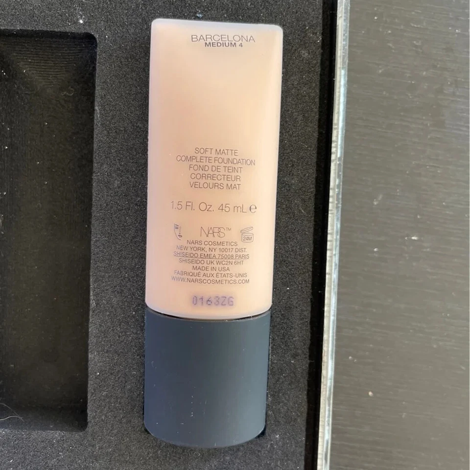 nars soft matte complete foundation Shade - Barcelona ( medium 4 ) With PR BOX - Image 3 of 3