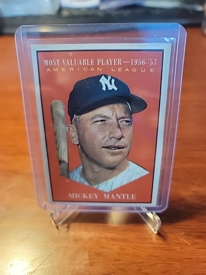 1961 MICKEY MANTLE TOPPS CARD #475 MOST VALUABLE PLAYER 1956-57