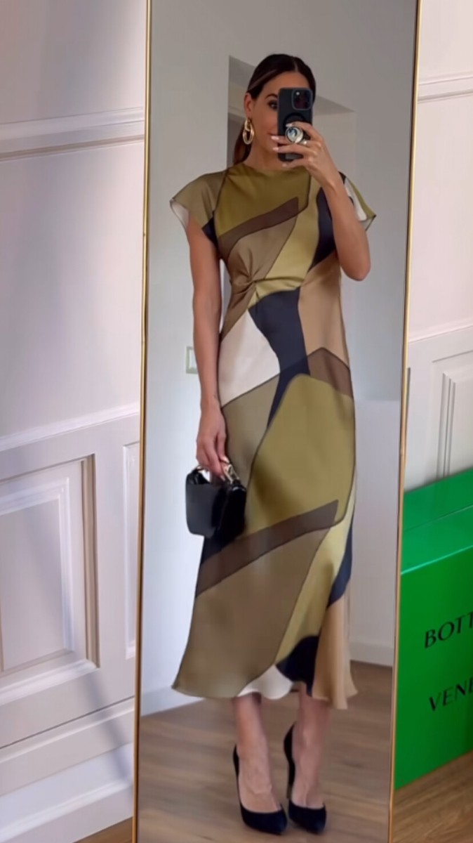 ★ZARA★ PRINTED SATIN MIDI DRESS ZARA PRINTED SATIN MIDI DRESS FRONT KNOT ROUND NECK SS24