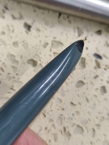 Vintage Parker 61 silver Fountain Pen, slver Cap 14k nib Made in England - Picture 3 of 6