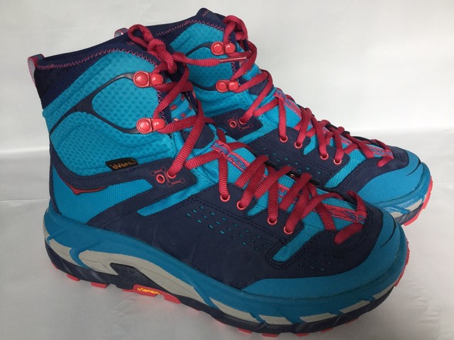 hoka one one women's size 9