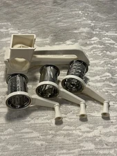 Plastic Grinder Grater With 3 Stainless Steel Drums VTG. Open Box - -5088
