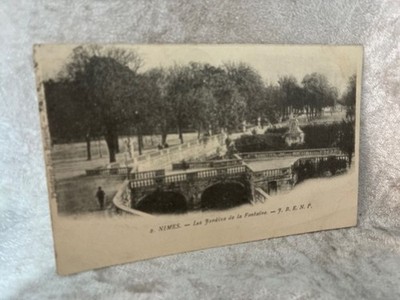 Nimes les Jardains de la Fontaine