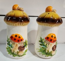 1970s VINTAGE Sears Merry Mushroom Salt And Pepper Shackers