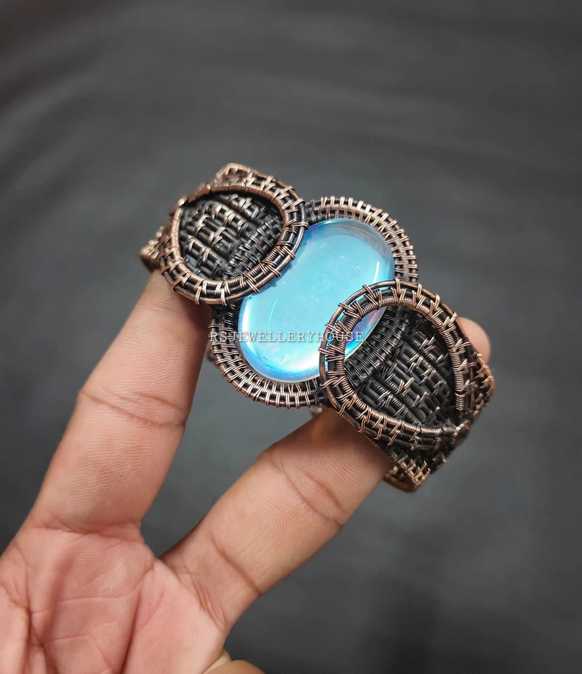 Brazalete Místico Ópalo Lechoso Envuelto en Alambre de Cobre Brazalete Brazalete Ajustable Foto 4 de 4
