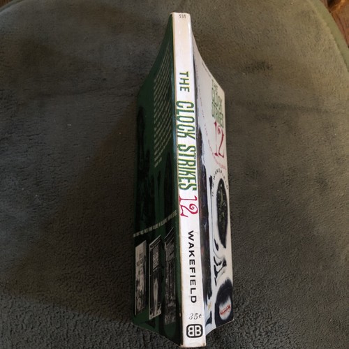 1961 Clock Strikes 12 by Wakefield paperback 159 Pgs Ballantine (supernatural) - Picture 2 of 7