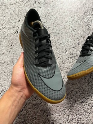 Nike Jr Bravatax II IC Football Boots Size 11 | eBay