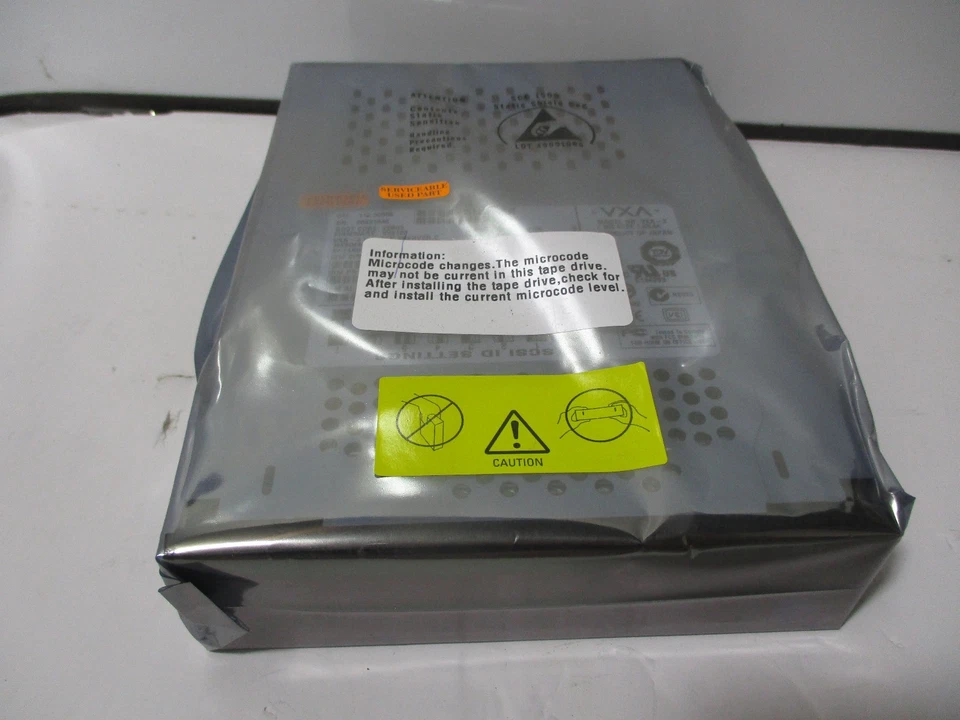 IBM Lenovo 95P1871 95P1870 80/160GB Internal Tape Drive - Image 4 of 4