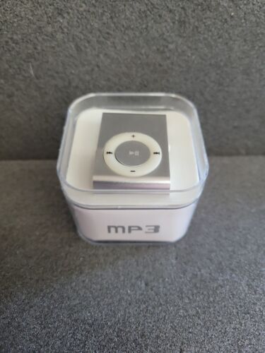 MP3 Multimedia Player with 1GB USB Flash Disk Small Silver With Clip - Afbeelding 1 van 8