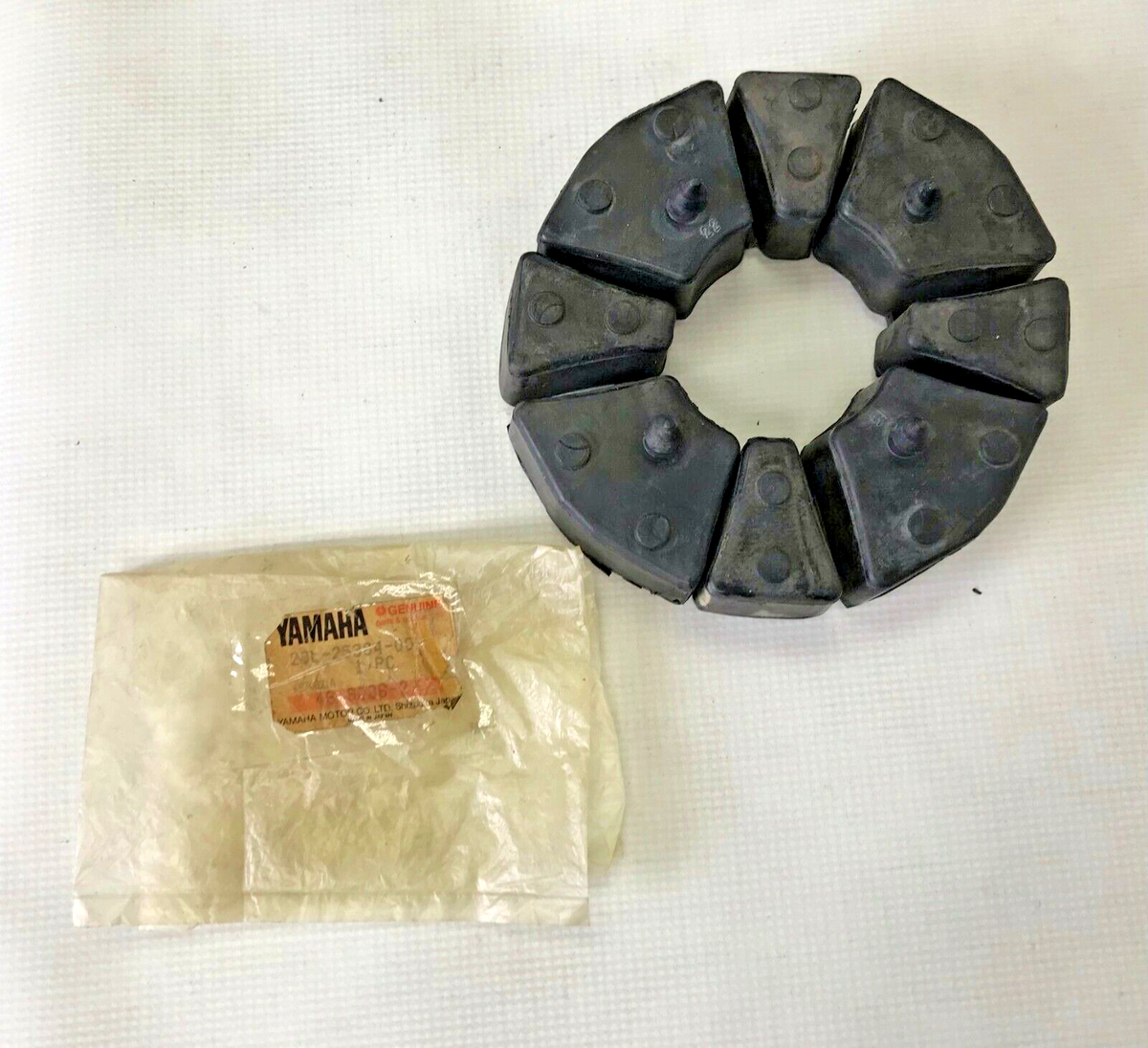スポーツ YUCH YAMAHA REAR SPROCKET CLUTCH HUB & SPROCKET & DAMPER RZ350 84