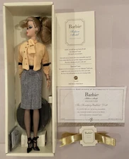 PRE HOLIDAY SALE! SAVE 38% 2007 THE SECRETARY BARBIE GOLD LABEL L7322 NRFB