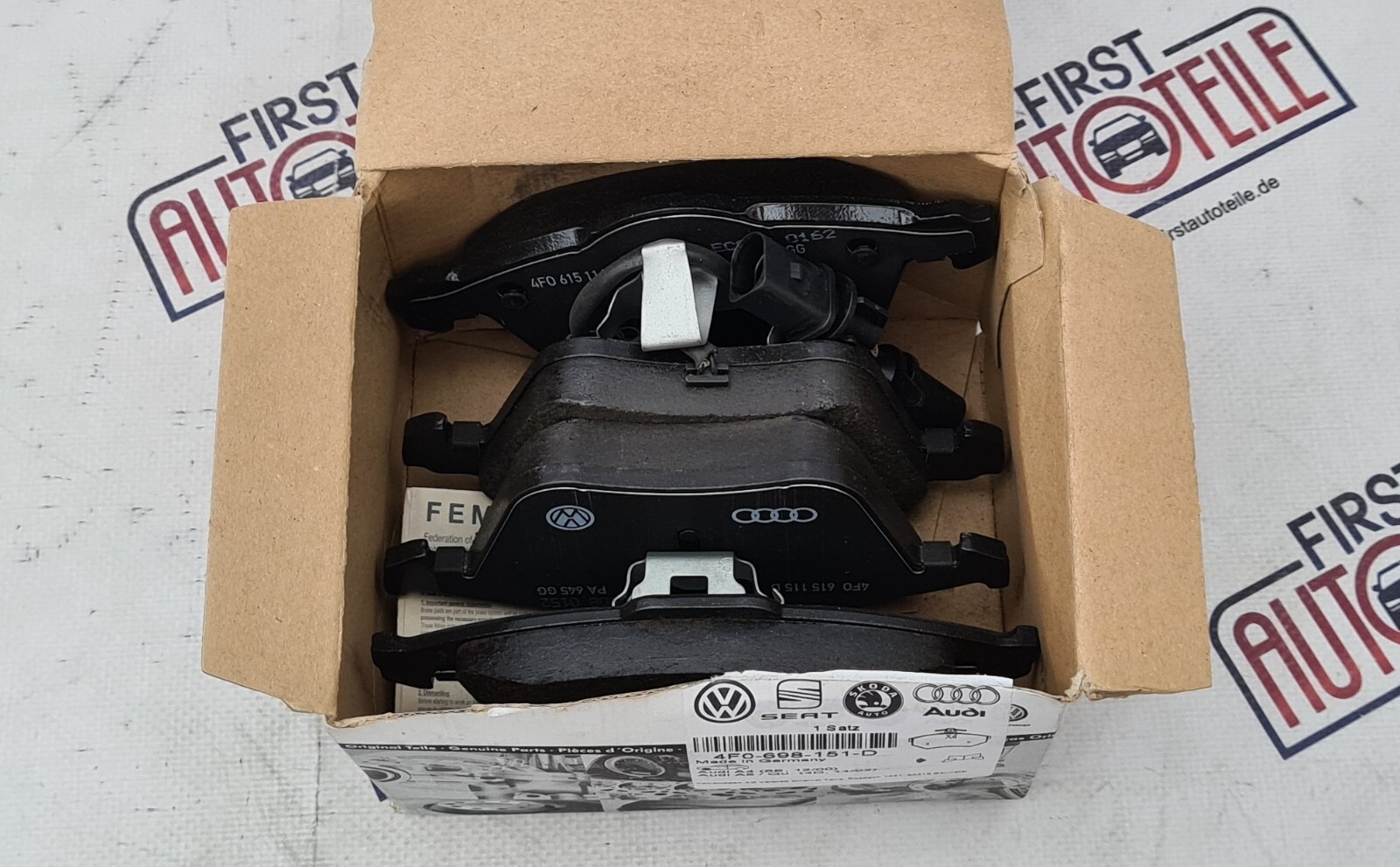 Original Audi Bremsbel?ge mit Verschlei?anzeige Audi A6 Typ 4F 