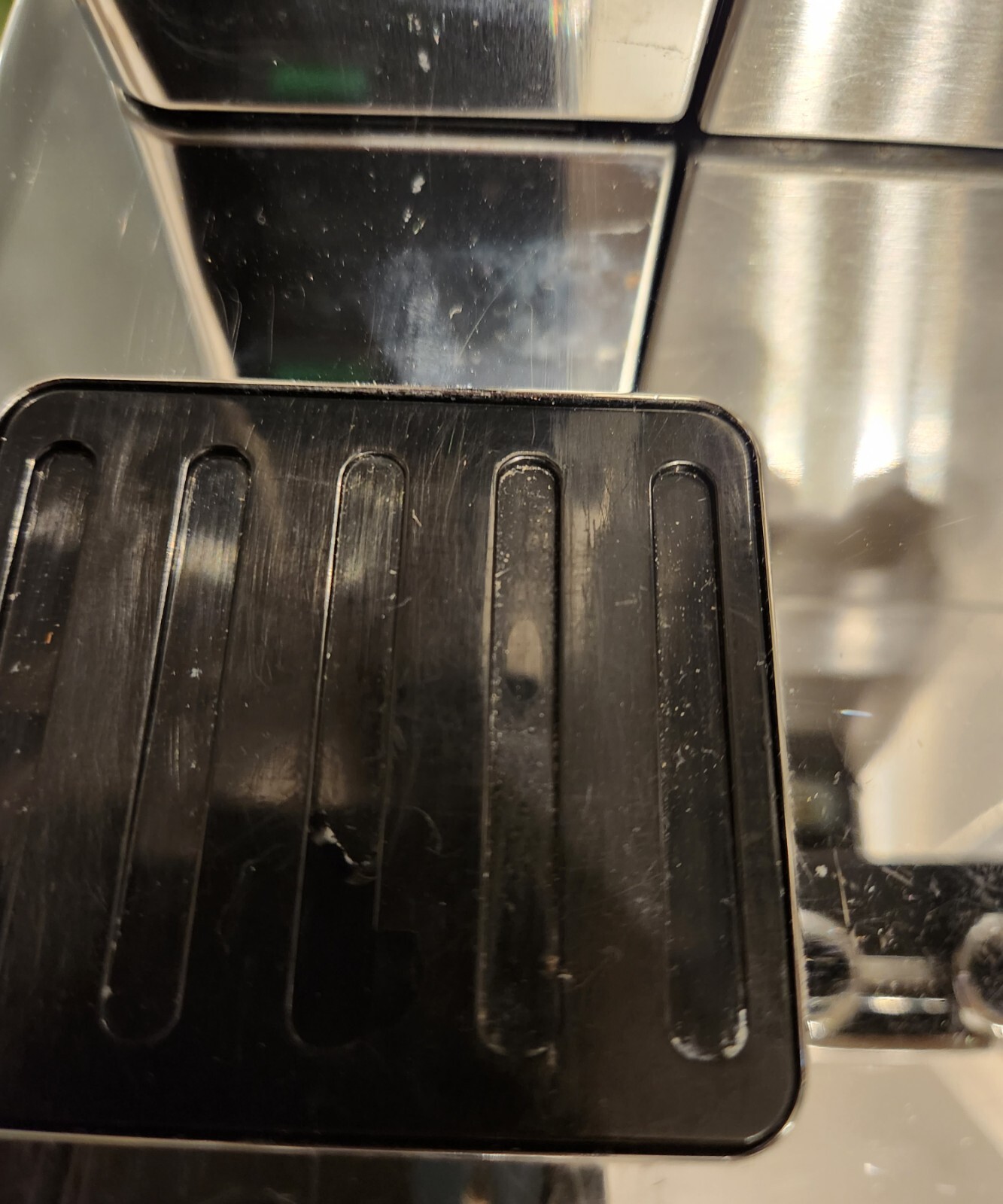 De'Longhi PrimaDonna Elite Bean to Cup Coffee Machine ECAM650.85.MS