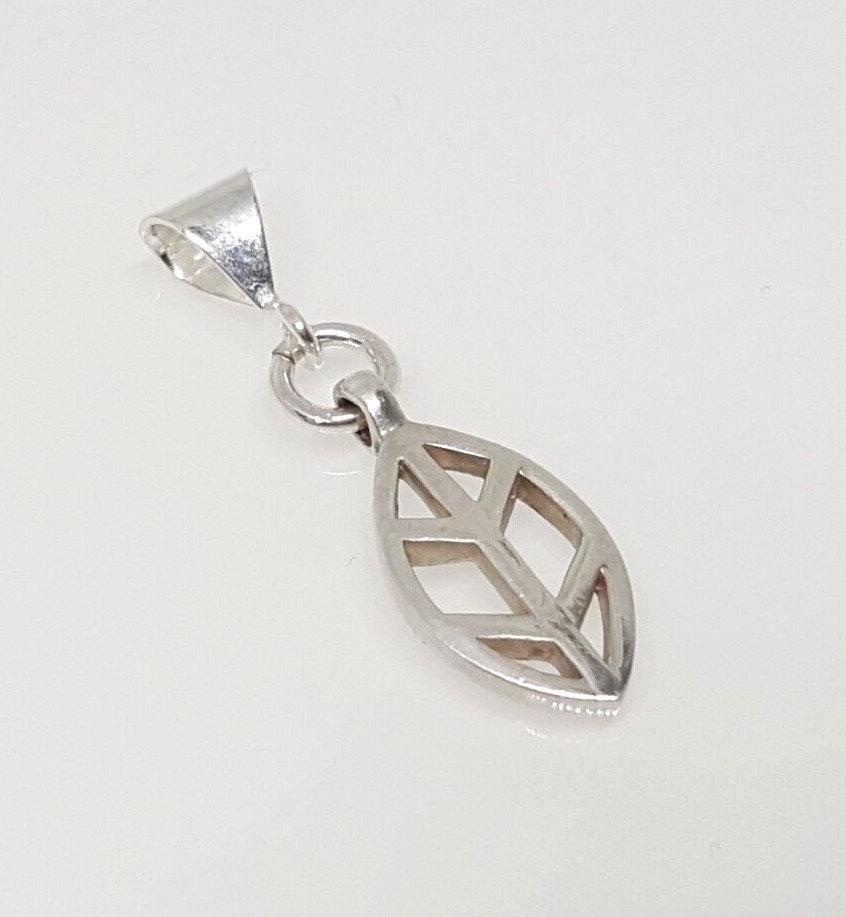 Gorgeous Solid Openwork Leaf Pendant 925 solid si… - image 3