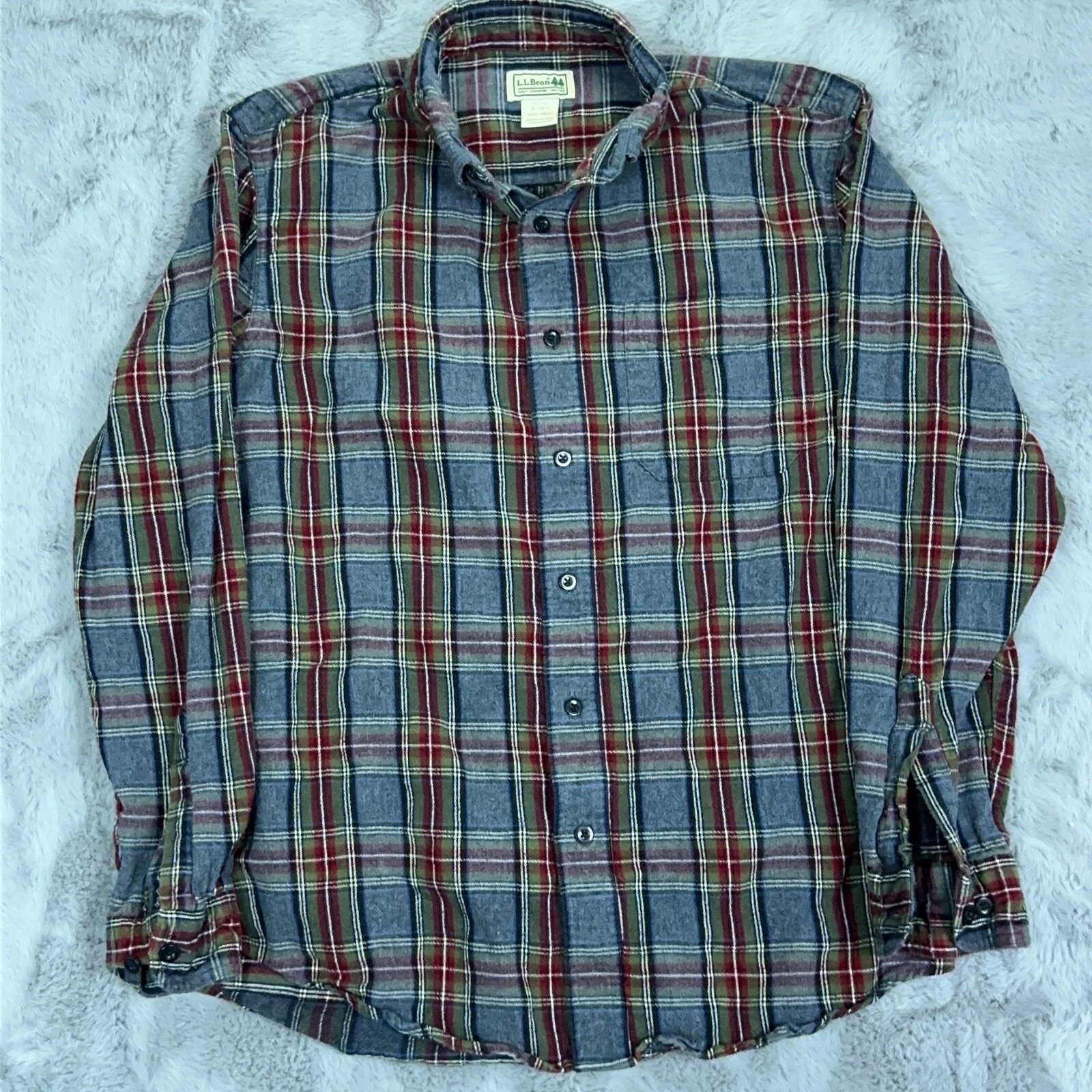L.L. Bean Shirt Mens Medium Regular Plaid Flannel Classic Outdoor Button Up