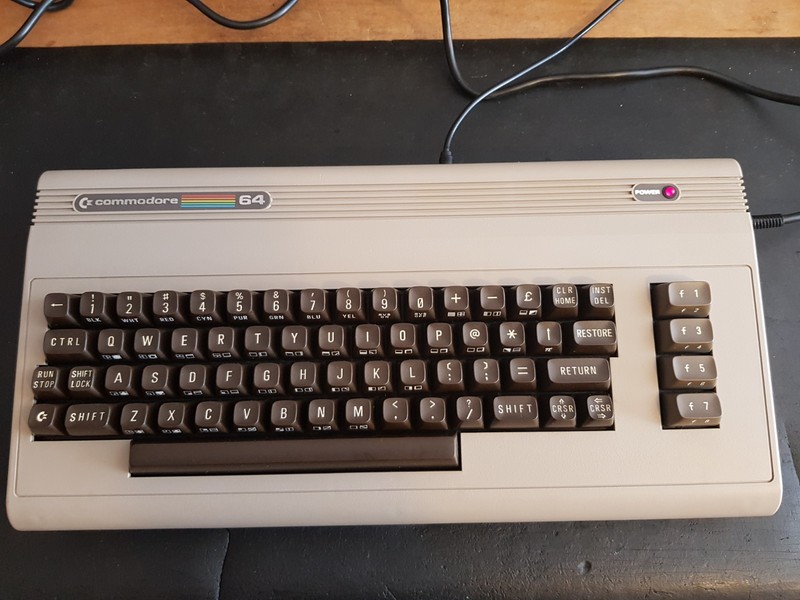 RARE VINTAGE COMMODORE 64 MK1 COMPUTER SYSTEM (MINT)