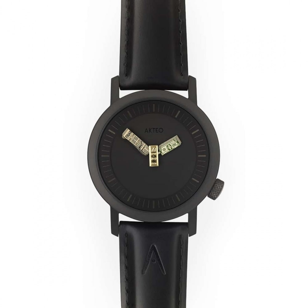 Montre Akteo Wallstreet 42 Black, l'accessoire idéal pour vos rendez-vous d'affaires