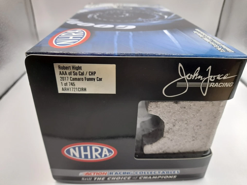 Robert Hight AAA de So Cal / CHP 2017 Camaro Funny Car 1:24 1 de 745 Foto 3 de 4