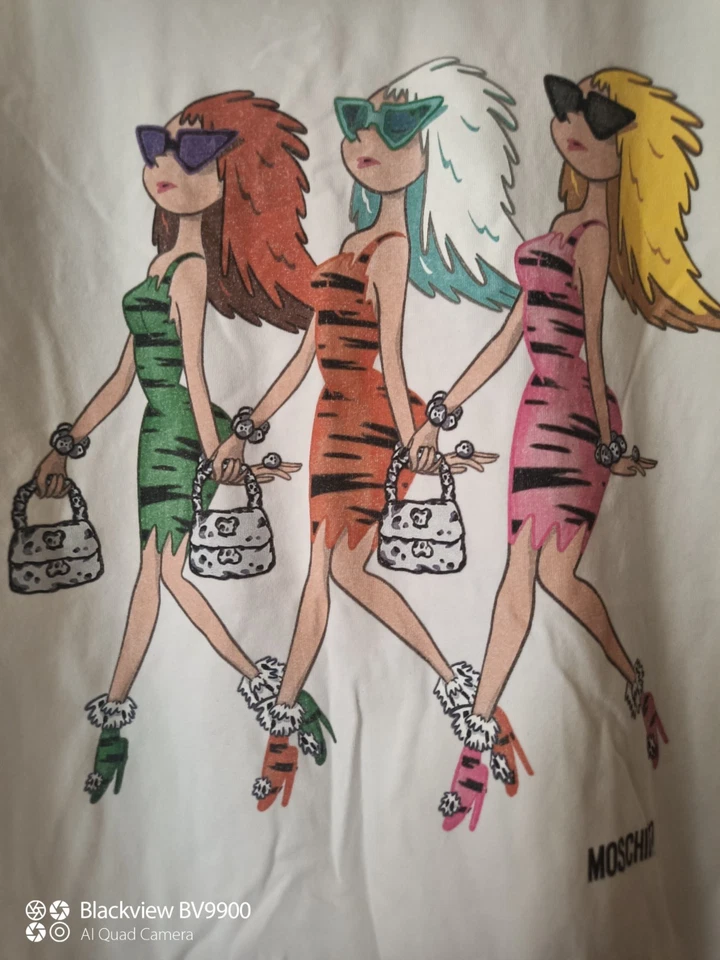 Camiseta gráfica de manga corta MOSCHINO para niñas talla 11 años - ¡COMO NUEVA! Foto 3 de 4