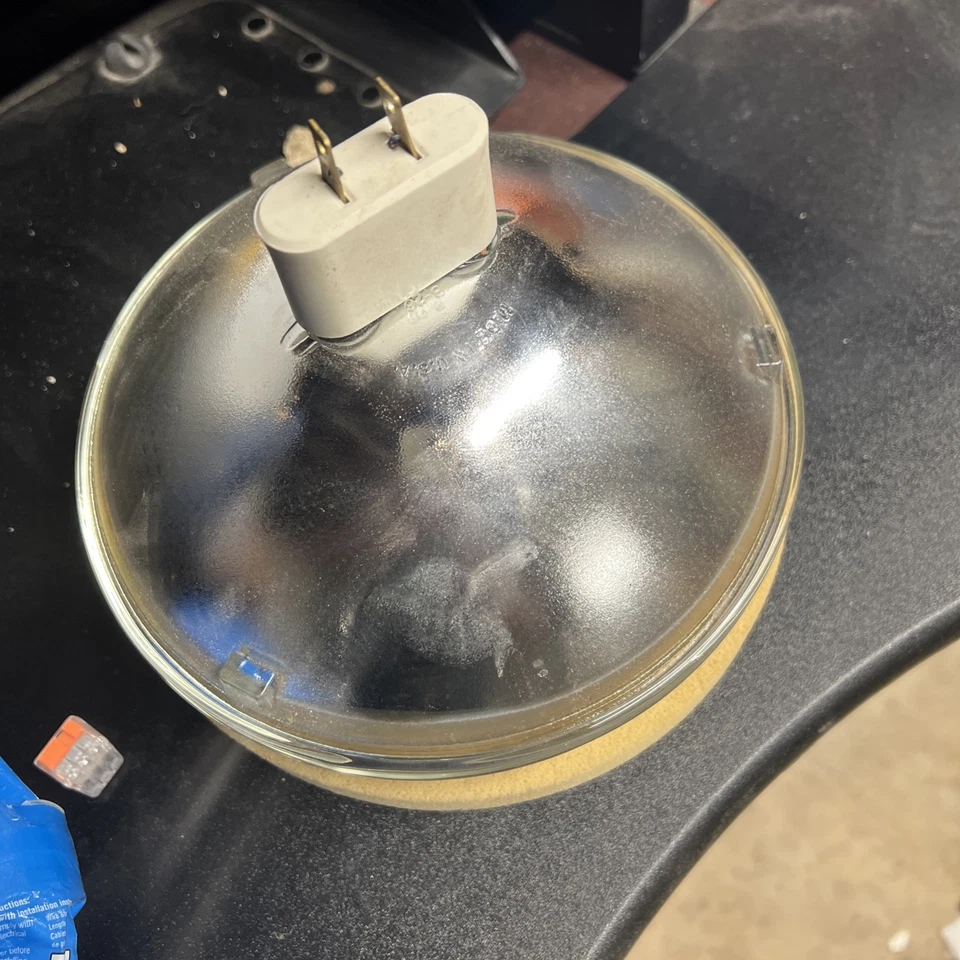 Osram FFP Photo Optic NSP Narrow Spot Studio Lamp Light Bulb 120V 1000W GX16d - Image 3 of 3