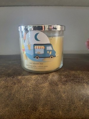 Bath & Body Works 3 Wick Large Candle 14.5 oz - Ice Cream Bar