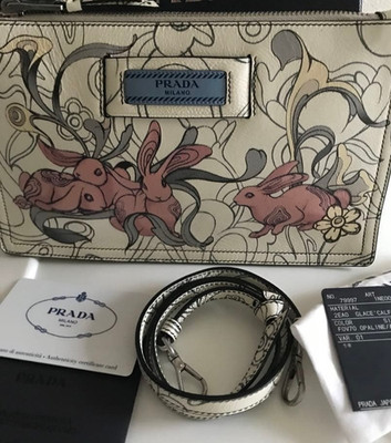 Prada James Jean 2018 Pink Bunny Crossbody Bag Clutch unbenutzt