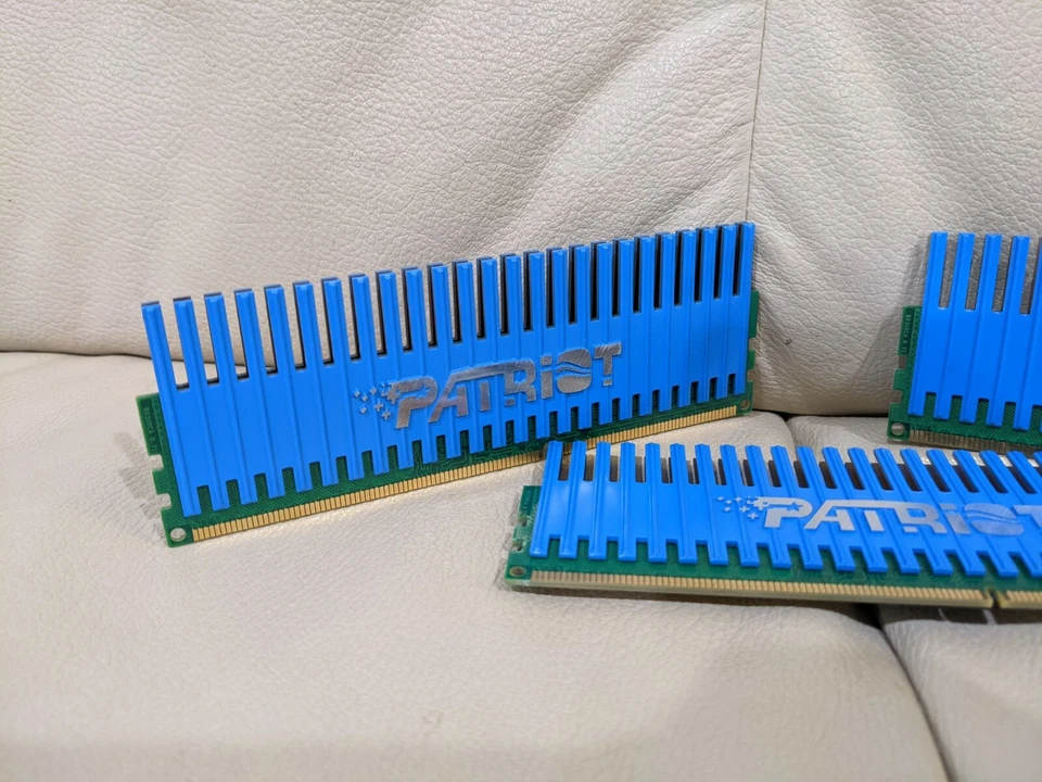 Patriot Viper 3GB (3 x 1GB) Desktop Memory RAM DDR3 SDRAM DDR3 1333 (PC3 10666)  - Image 2 of 4