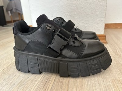 ASOS DESIGN   Schnürschuhe Gr.39 aus schwarzem Leder mit dicker Sohle