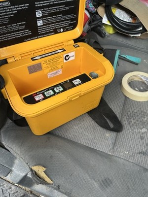 3M Dynatel 2273 Cable Locator Transmitter Trace Locator & Transmitter Frequency