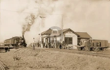 Burlington Jct MO 1918 Wabash RR Depot Steamtrain RPPC Photo Postcard COPY