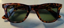 Ray-Ban RB2140 Original Wayfarer Classic Tortoise Frame Green Lens 50mm Unisex