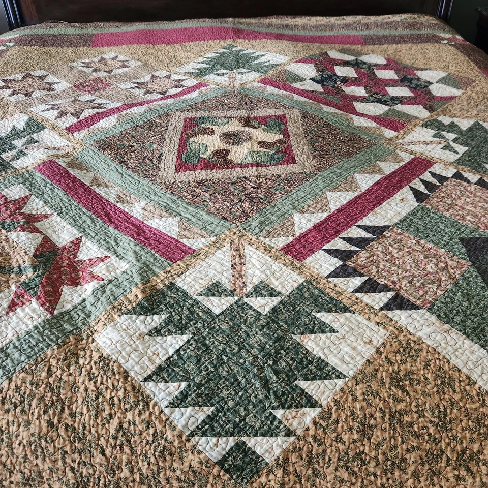 HANDMADE Patchwork Quilt King Bear Claw Rustic Cabin Home Bedspread 90 x 108 - Image 3 of 4