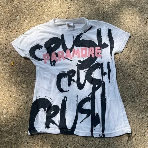 Y2K hot topic crush crush crush paramore baby tee Vintage vintage concert t-shirt, vintage, single stitch, B+ condition