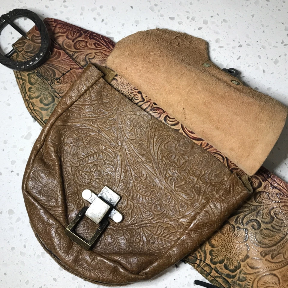 Antiguo Raro DISEÑO DE MARINERO PERDIDO Utilidad Cuero Bolsa de Cadera Cinturón con Bolsillos Ocultos Foto 3 de 4