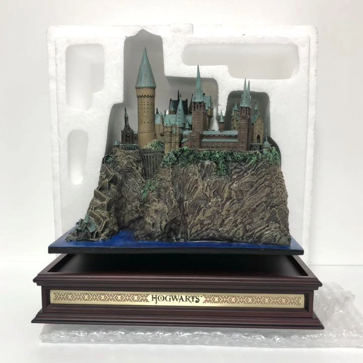 Hogwarts castle noble collection 2025