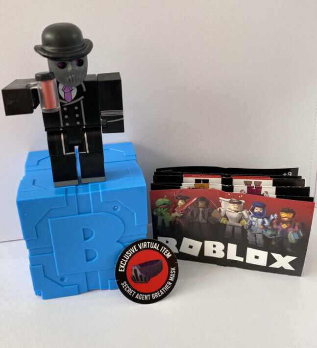 Roblox Series 7 Figure Virtual Item Code Purple Blind Bag 2 Black Box Lot  191726015048