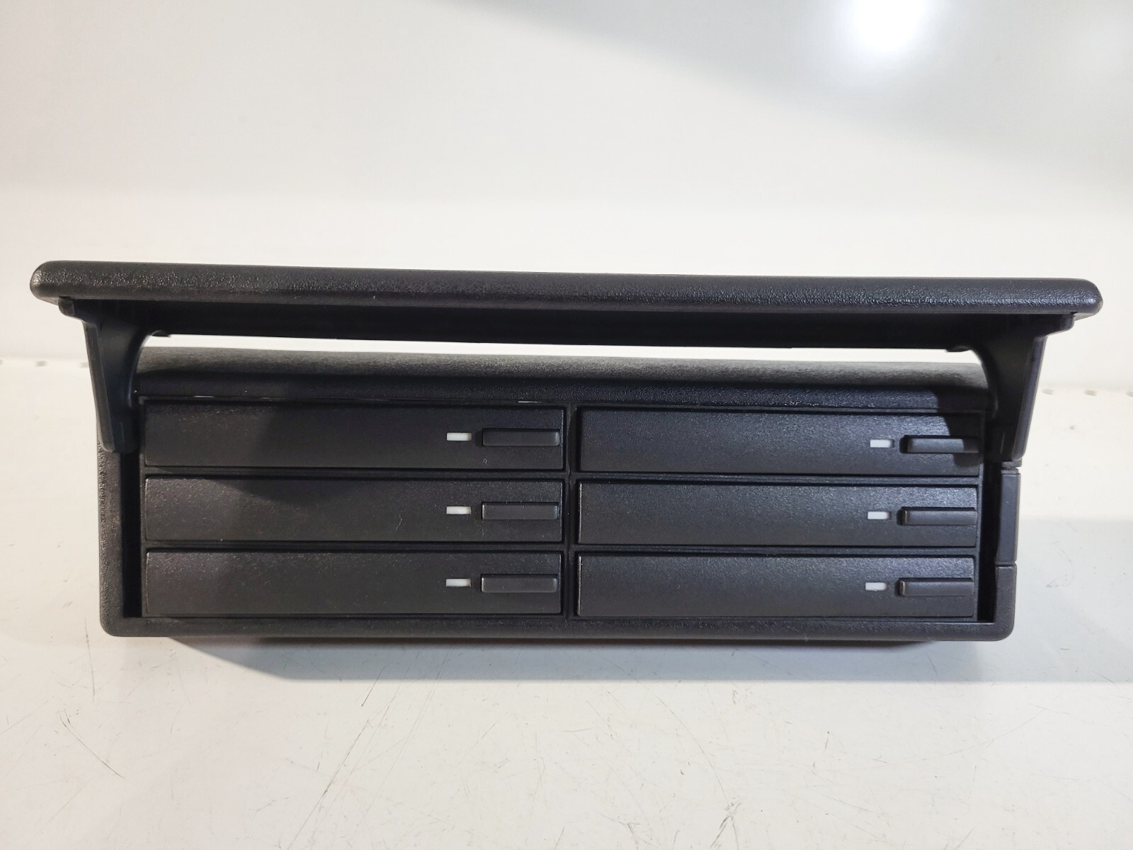 65141387031 65141374484 BMW E36 Series Cassette Holder + 6 
