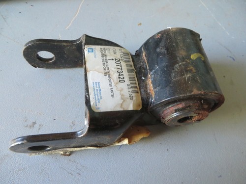OEM # 20773420 GM General Motors AC DELCO OEM new REAR Leaf Spring Shackle