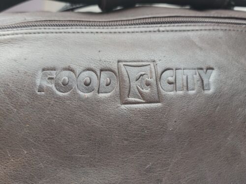Canyon Outback Brown Leather 24" Duffel Bag Designed For FOOD CITY - Picture 2 of 24