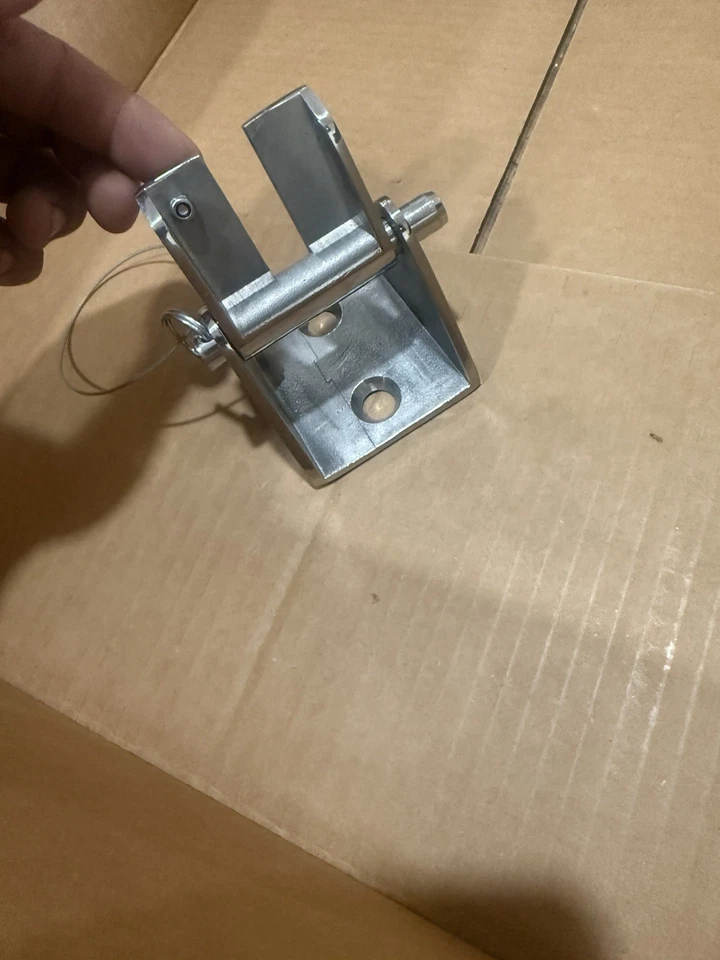 SEA-DOG LINE 321825-1 不锈钢链条挡泥板 5/16 英寸 - 3/8 英寸 321825-1 — 第 4/4 张图片